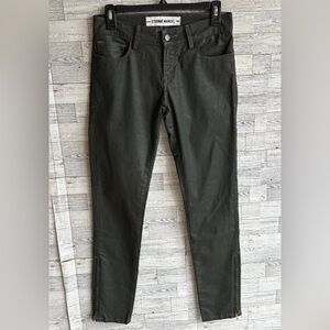 Etienne Marcel Jeans Zip Ankle Dark Green Coated EM7017 Like New